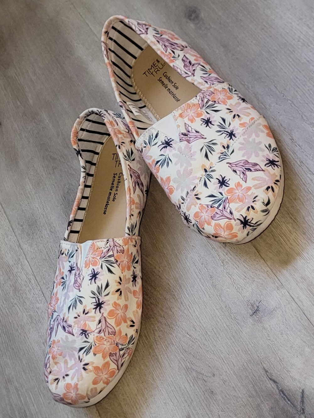 Time & Tru Floral Canvas Slip-On Shoes - Women's Size 8